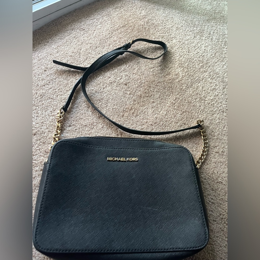 Michael kors black cross body
